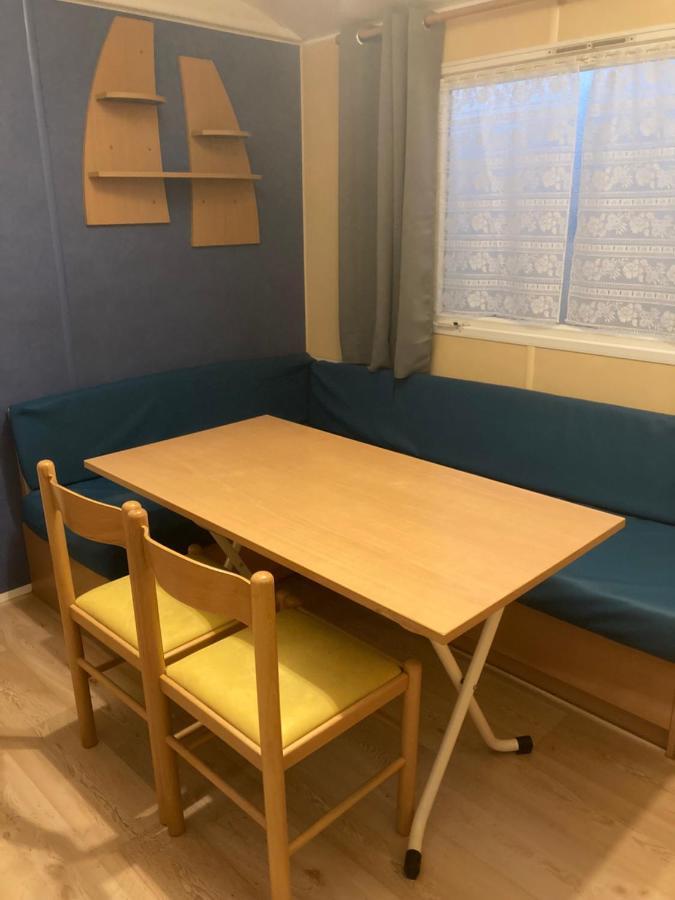 Mobil-Home 2 "Camping" Pesmes Eksteriør bilde